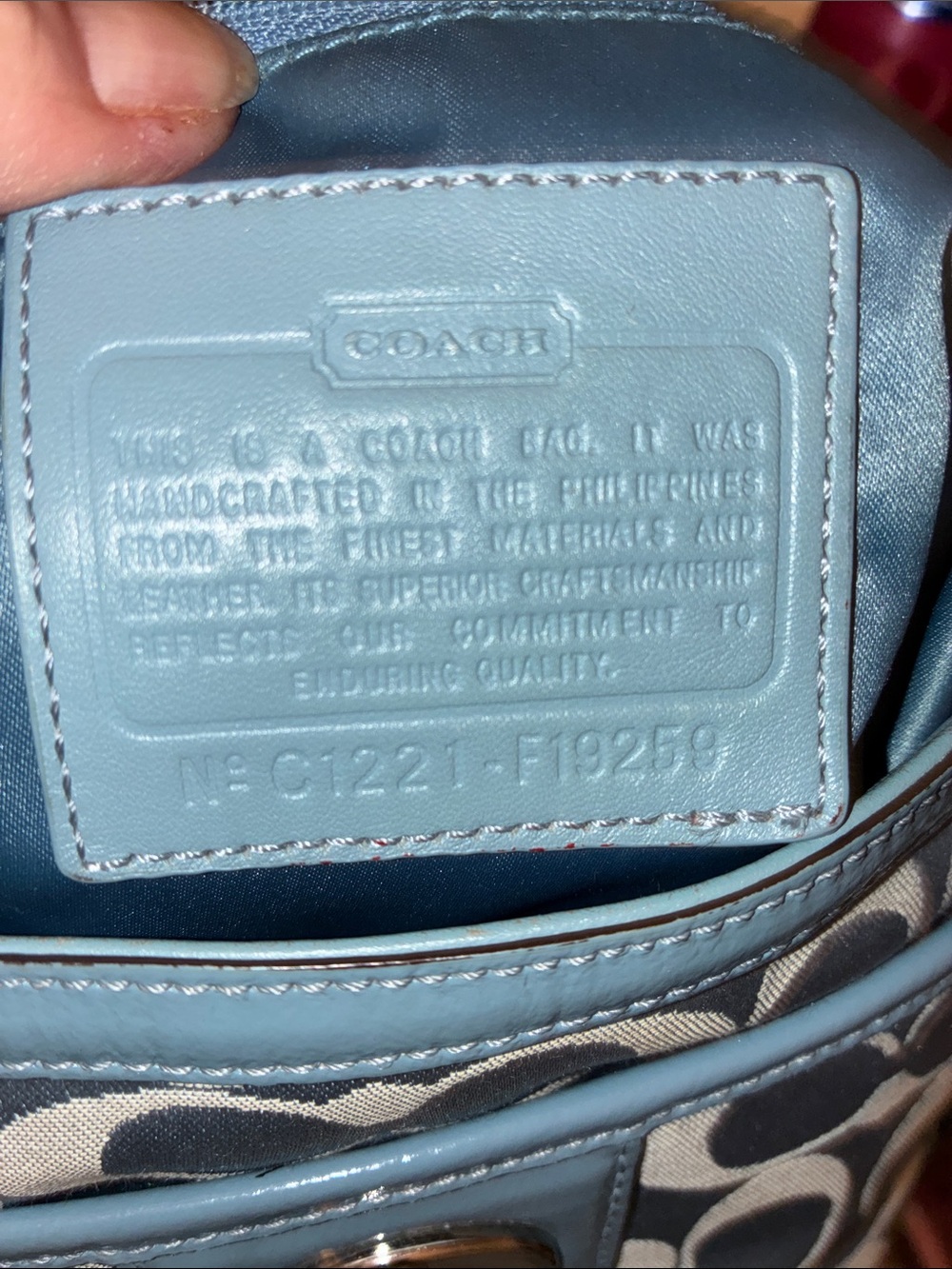 Coach Penelope Signature Sateen Hippie bag - Picture 5 of 11